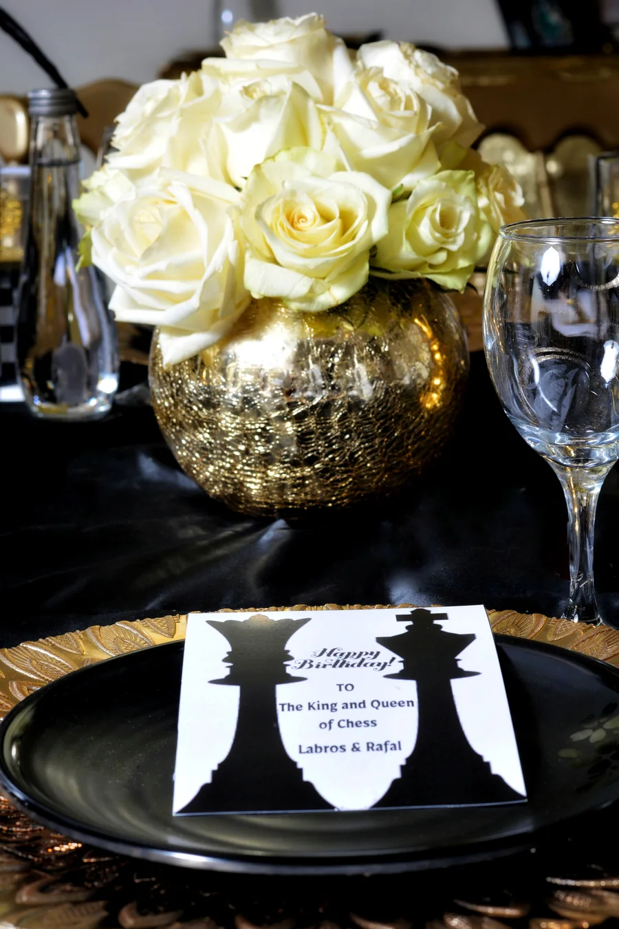 حفلات شخصين · الليالي الرومانسية
